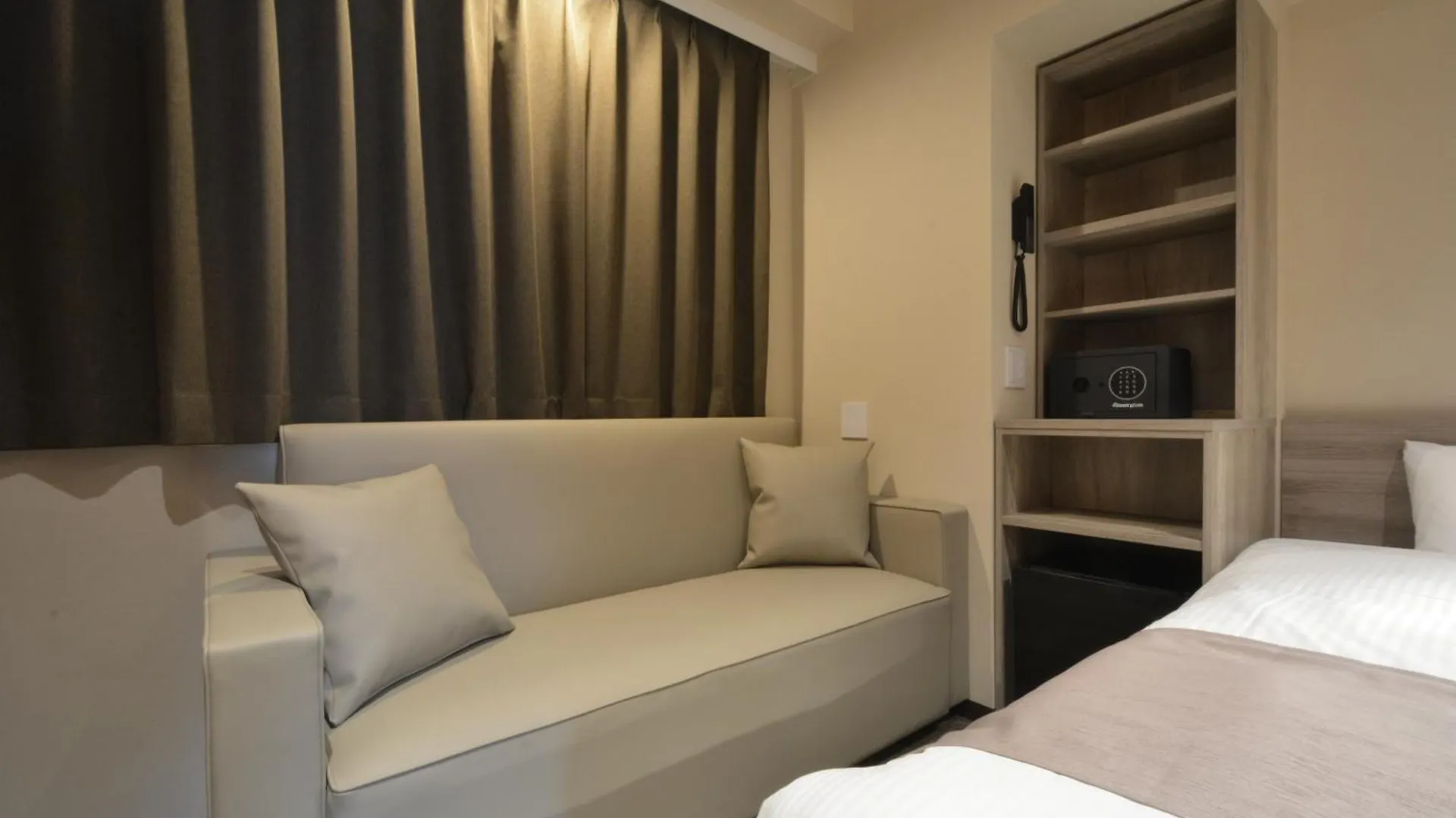 Hotel Sanrriott Shinsaibashi Osaka